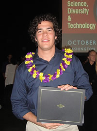 Keolu Fox with his award